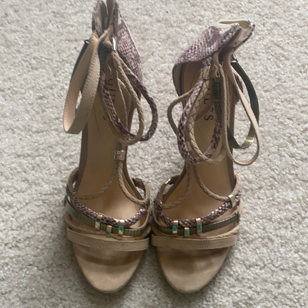 Guess heels